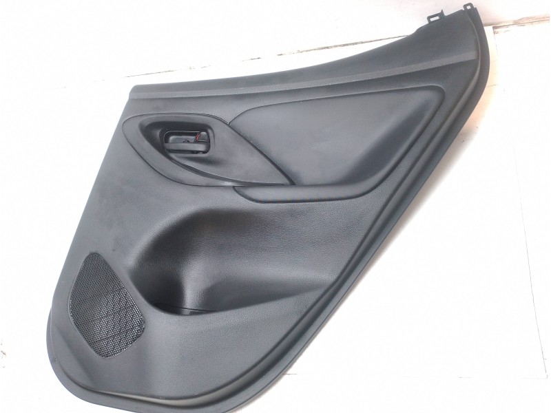 Recambio de guarnecido puerta trasera derecha para toyota yaris 1.5 16v cat referencia OEM IAM 676300DM80C0  