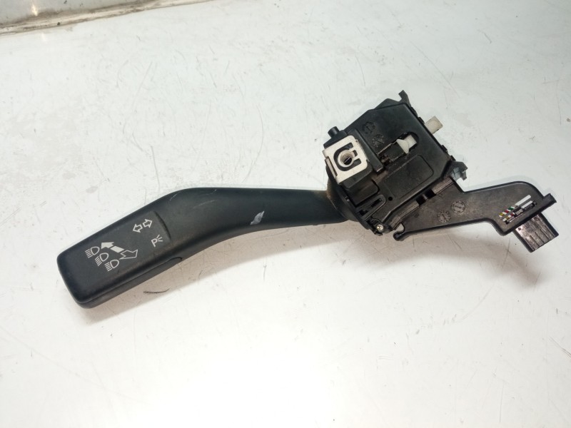 Recambio de mando luces para volkswagen golf v berlina (1k1) 1.9 tdi referencia OEM IAM 1K0953513E  