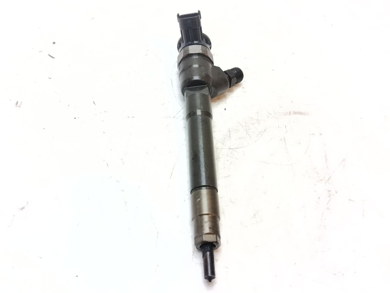 Recambio de inyector para nissan qashqai (j11) 360 referencia OEM IAM 1660000Q2D 82ZPBWB 0445119546