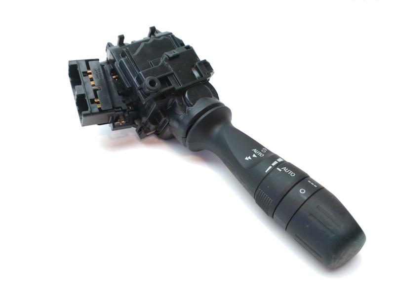 Recambio de mando limpia para toyota rav 4 advance hybrid referencia OEM IAM 8465212A90  
