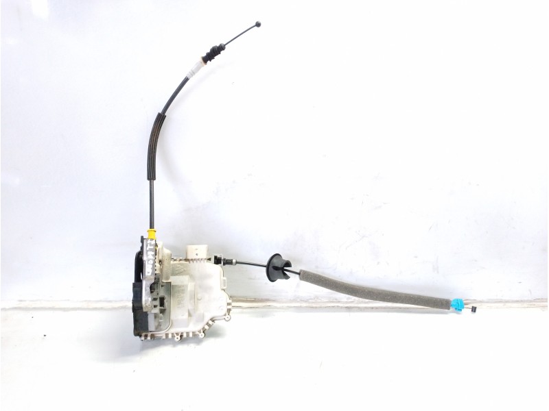 Recambio de cerradura puerta trasera izquierda para audi a1 sportback (8xa) ambition referencia OEM IAM 8X0839015  
