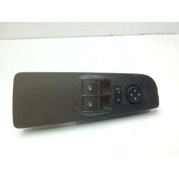 MANDO ELEVALUNAS DELANTERO IZQUIERDO 011650 