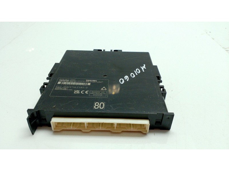 Recambio de modulo electronico para toyota yaris referencia OEM IAM 62B762-000 8999O-OD470 