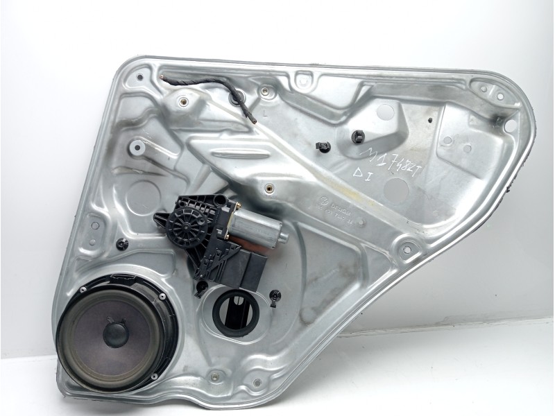 Recambio de elevalunas delantero izquierdo para volkswagen passat berlina (3b2) comfortline referencia OEM IAM 3B5839756C 119094
