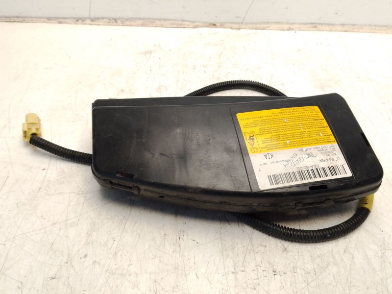 Recambio de airbag lateral delantero izquierdo para kia cee´d concept plus referencia OEM IAM 607792800E 607184900DC 