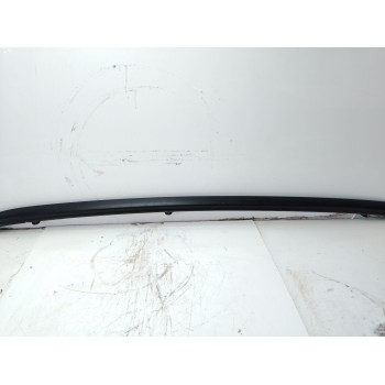MOLDURAS DELANTERAS 634700D040 874501310BLK