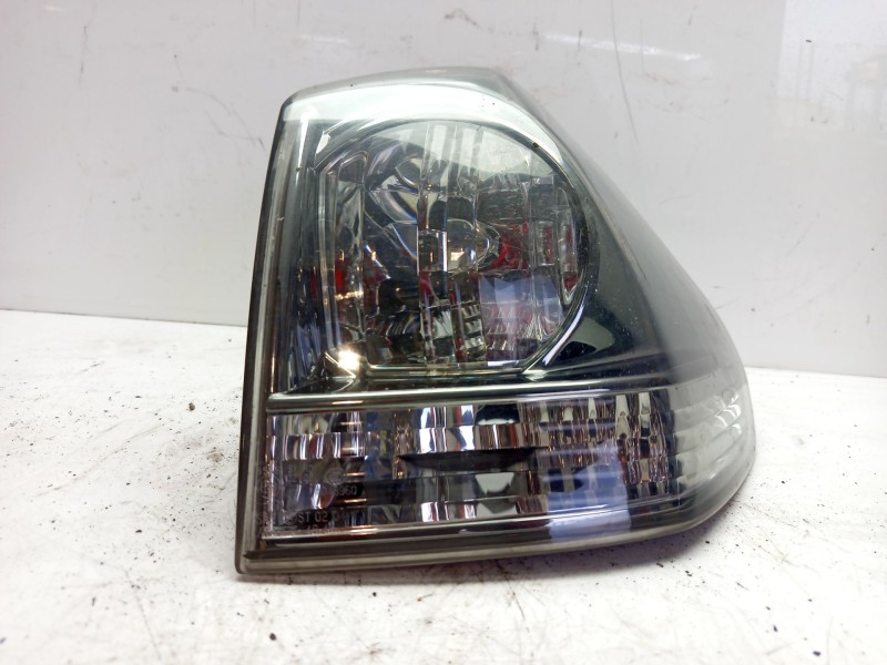 Recambio de piloto trasero derecho para lexus rx 300(mcu35) 3.0 v6 cat referencia OEM IAM 8155148060  