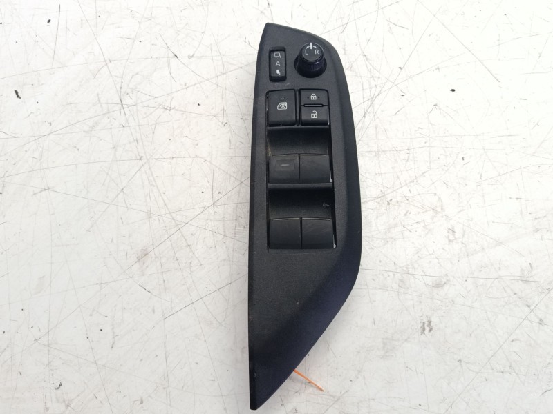 Recambio de mando elevalunas delantero izquierdo para toyota yaris referencia OEM IAM 840400D020  