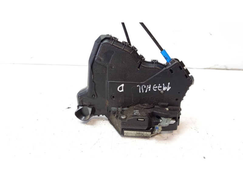 Recambio de cerradura puerta delantera derecha para toyota auris (_e15_) 1.4 d-4d (nde150_) referencia OEM IAM 6903002220  