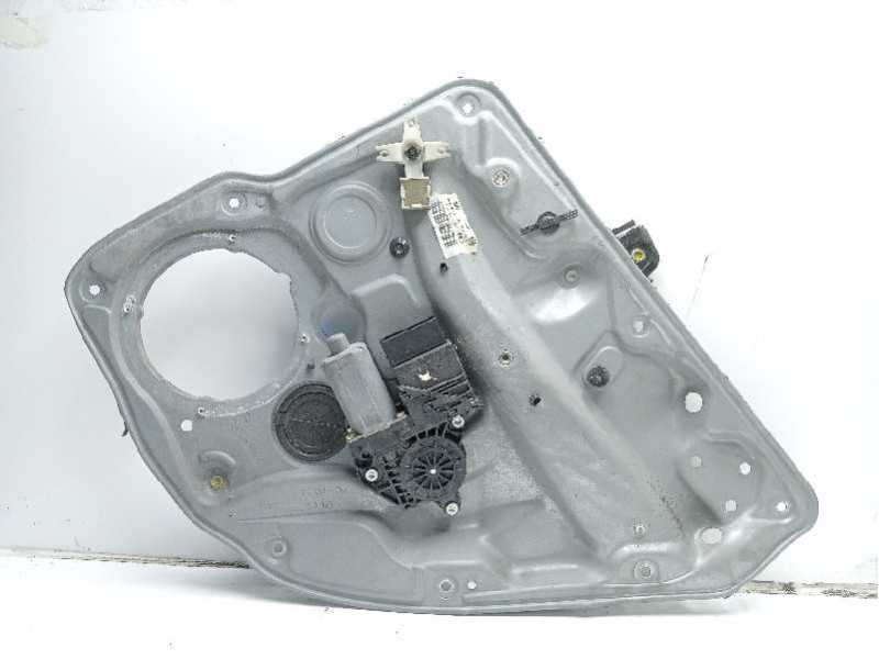 Recambio de elevalunas trasero derecho para volkswagen passat berlina (3b3) 1.9 tdi referencia OEM IAM 3B5839462A  