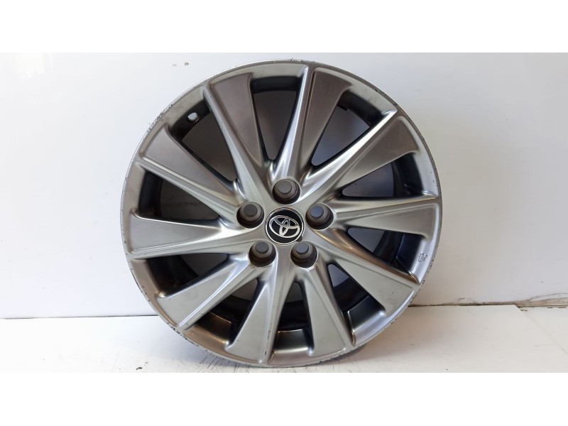 Recambio de llanta para toyota yaris referencia OEM IAM 42611YP500  
