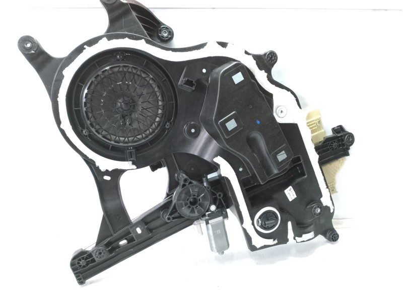 Recambio de elevalunas delantero derecho para toyota proace verso l2 family referencia OEM IAM 9817212080  