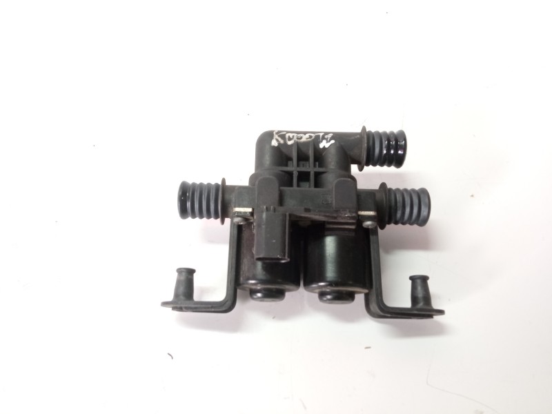 Recambio de valvula intercambio de calefaccion para bmw 5 (e60) 530 d referencia OEM IAM 64116931708 A1147412181 