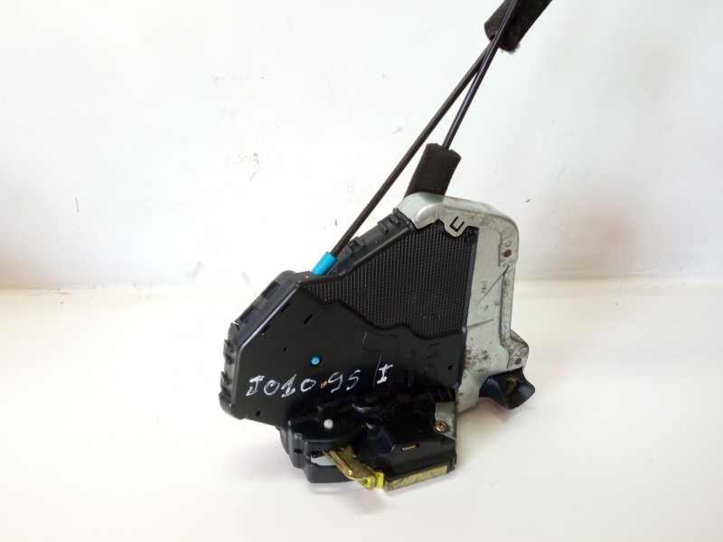 Recambio de cerradura puerta delantera izquierda para lexus rx 300(mcu35) luxury referencia OEM IAM 6904048070 6904048070 