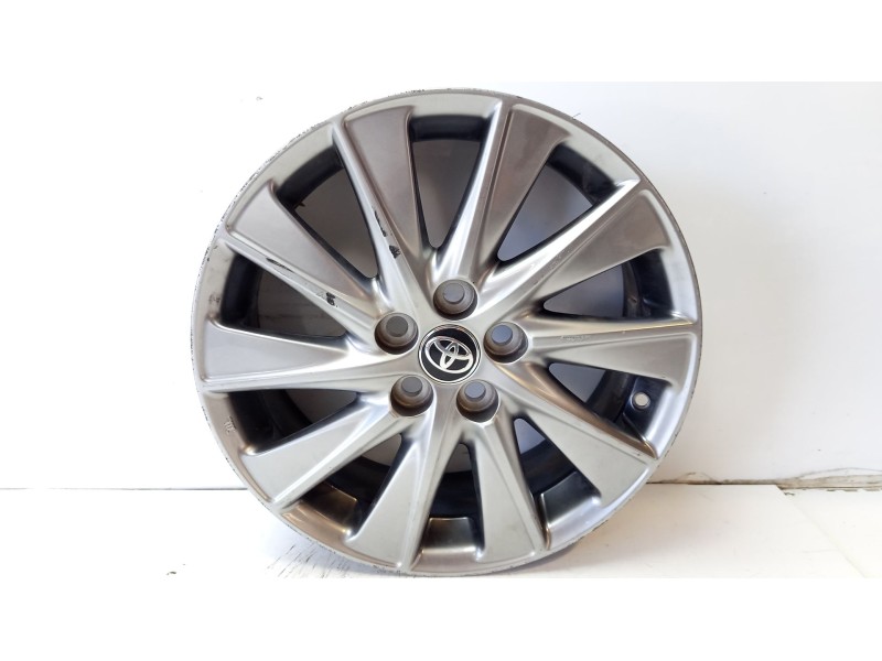 Recambio de llanta para toyota yaris referencia OEM IAM 42611YP500  