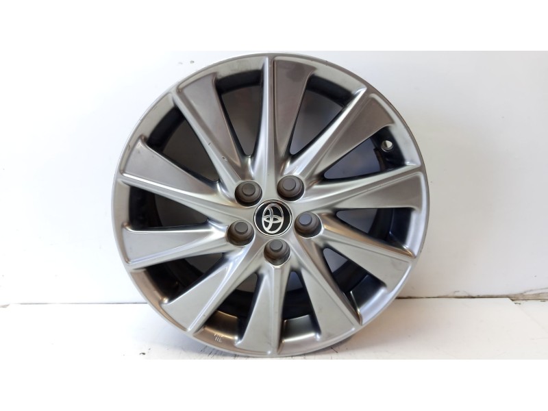 Recambio de llanta para toyota yaris referencia OEM IAM 42611YP500  