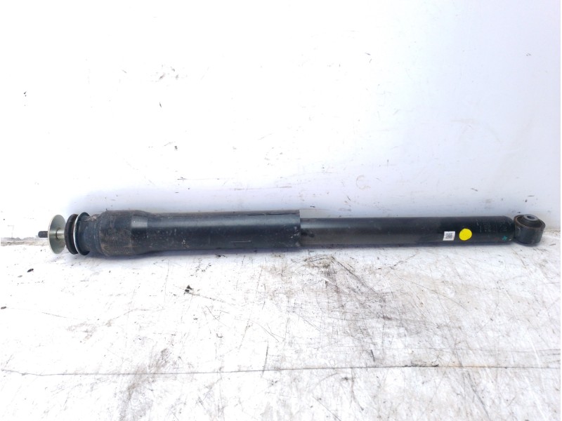 Recambio de amortiguador trasero para toyota yaris 1.5 16v cat referencia OEM IAM 48530K0090  