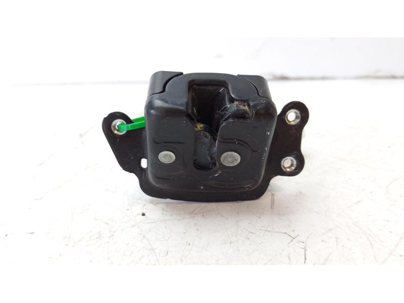 Recambio de cerradura maletero / porton para lexus ux (za10) 250h referencia OEM IAM 6935076040  