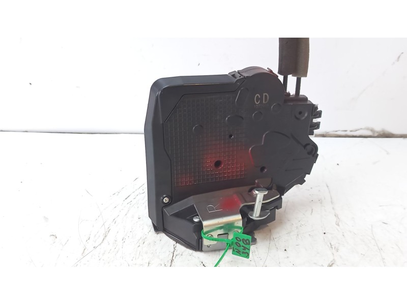 Recambio de cerradura puerta trasera derecha para lexus ux (za10) 250h referencia OEM IAM 6905076021  