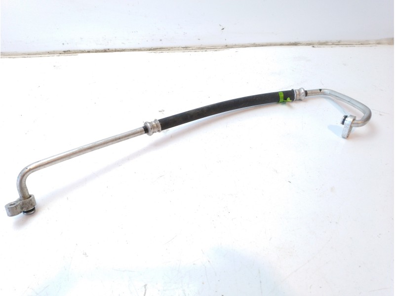 Recambio de tubo para toyota c-hr hybrid active referencia OEM IAM 88704F4031  