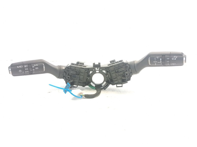 Recambio de mando multifuncion para lexus ux (za10) 250h referencia OEM IAM 8431911010  