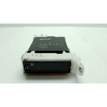 CAJA RELES / FUSIBLES 82730k0110 63572075 / 892210da70 / mb2381009030 / 82672k0020