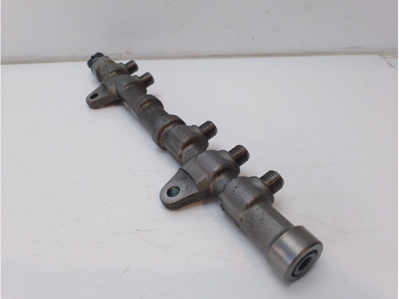 Recambio de rampa inyectora para fiat fiorino adventure sx kasten referencia OEM IAM 55234437 0445214217 