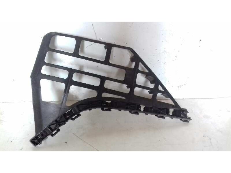 Recambio de moldura para hyundai i40 tecno blue referencia OEM IAM 866153Z300  