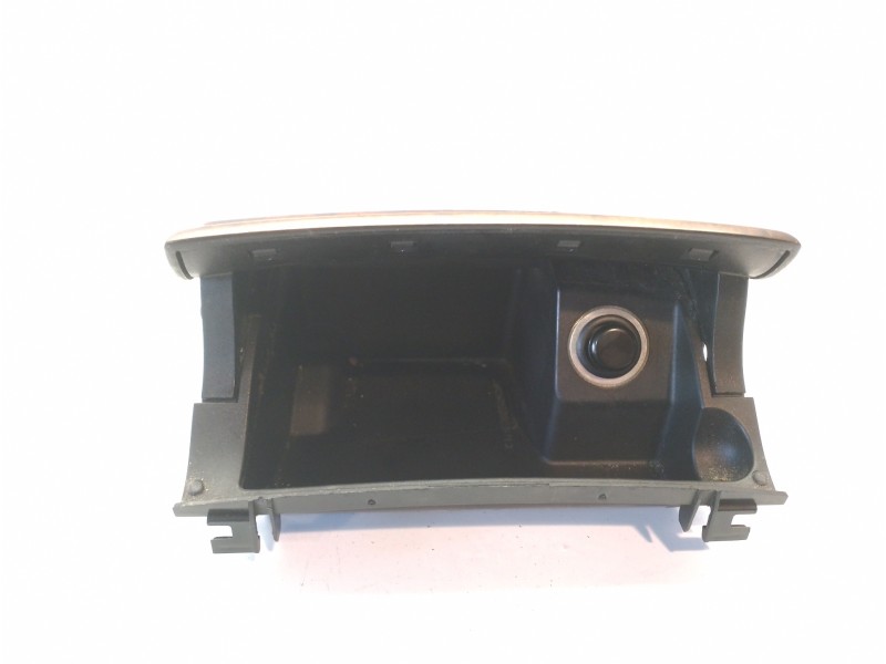 Recambio de cenicero para mercedes-benz clase cls (w219) 350 (219.356) referencia OEM IAM A2118101330  