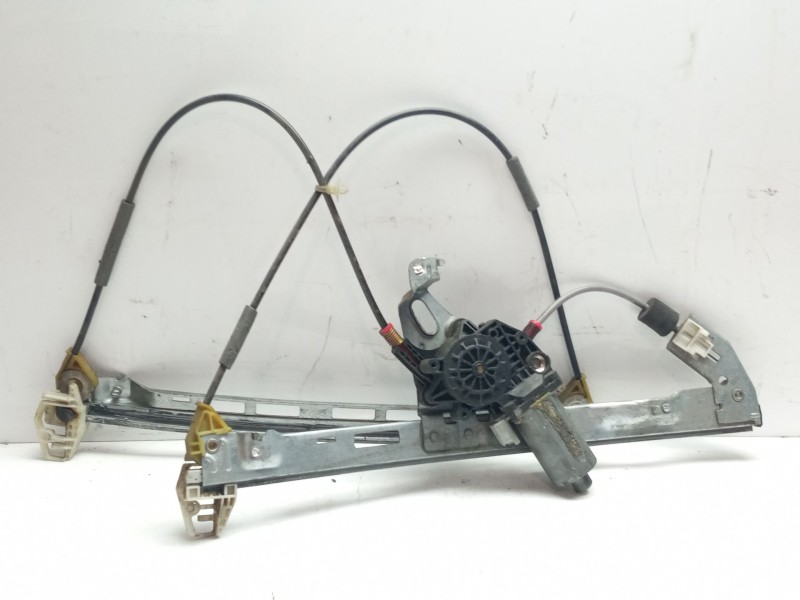 Recambio de elevalunas delantero derecho para peugeot 206 sw 1.4 referencia OEM IAM 922452  