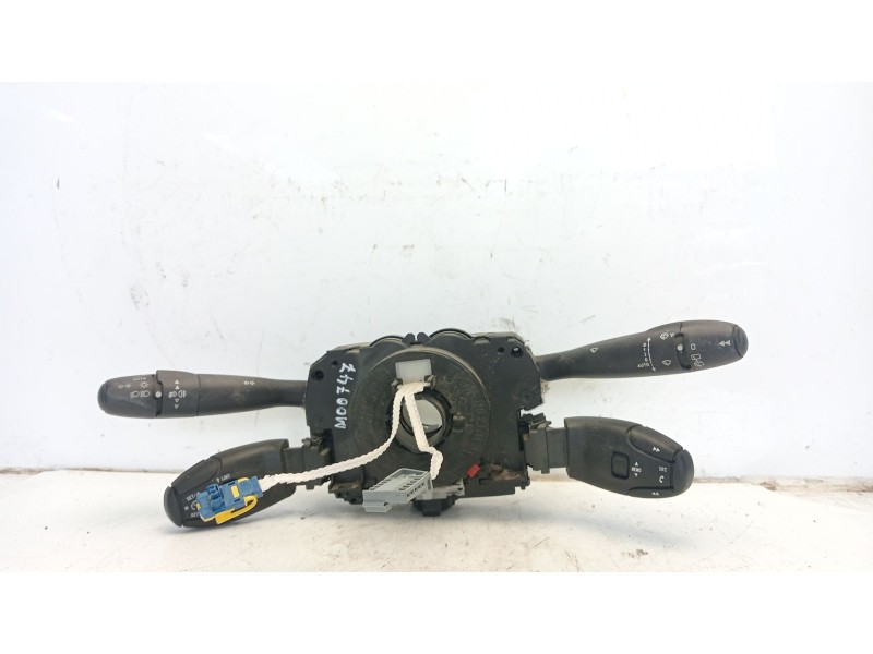 Recambio de mando multifuncion para peugeot 308 sw sport referencia OEM IAM 98016686XT  