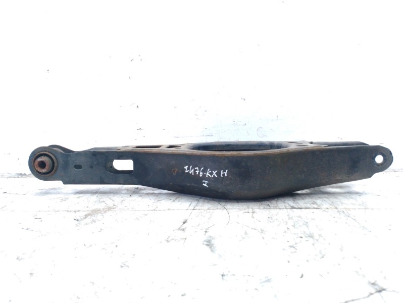 Recambio de brazo suspension inferior trasero izquierdo para lexus ux (za10) 250h referencia OEM IAM 4873047010  
