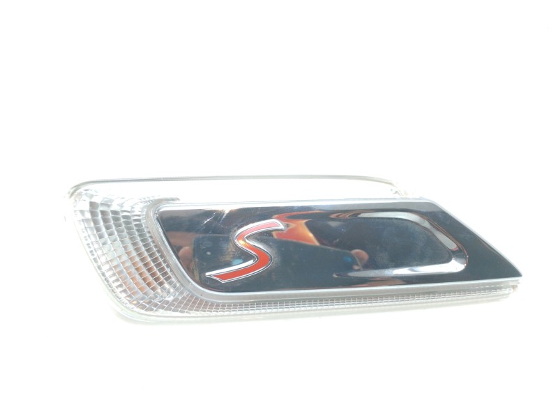 Recambio de piloto lateral derecho para mini clubman (f54) cooper s all4 referencia OEM IAM 63137358470  