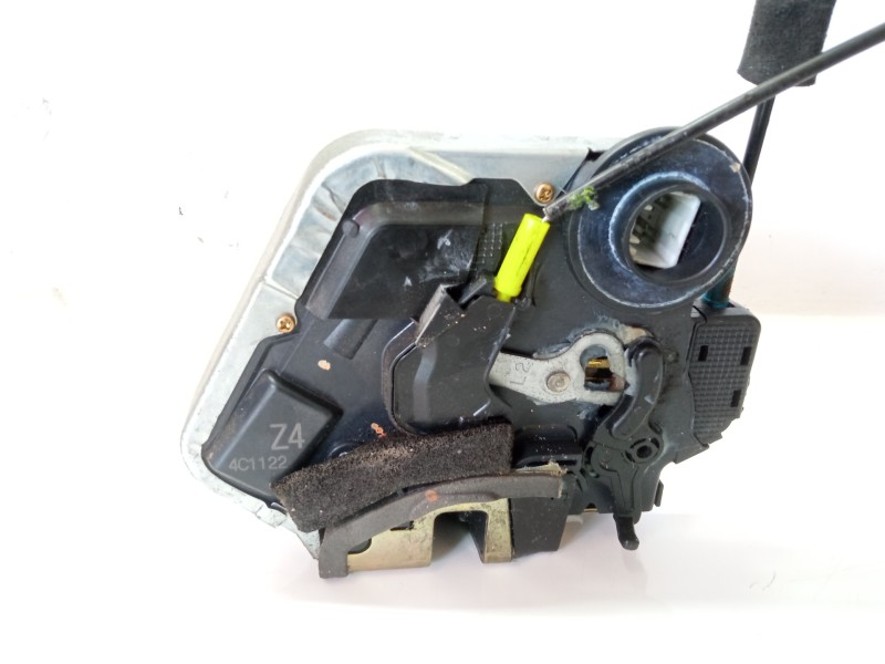 Recambio de cerradura puerta trasera izquierda para lexus rx 300(mcu35) luxury referencia OEM IAM 6906060070 6906060070 
