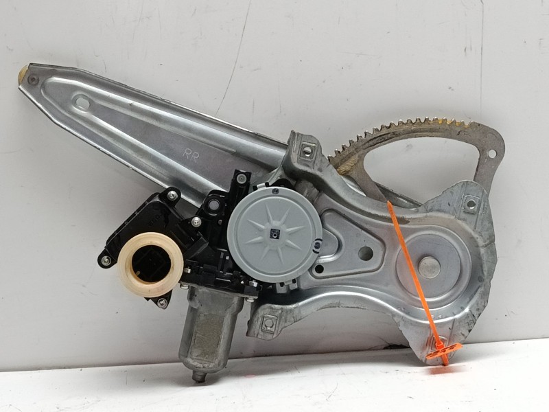 Recambio de elevalunas trasero derecho para toyota verso (_r2_) 1.8 (zgr21_) referencia OEM IAM 698300F040  
