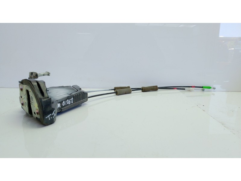 Recambio de cerradura puerta trasera izquierda para toyota yaris referencia OEM IAM 69060K0030  