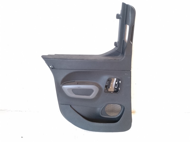 Recambio de guarnecido puerta trasera derecha para toyota proace verso l2 family referencia OEM IAM 9816784677 98167881ZD 