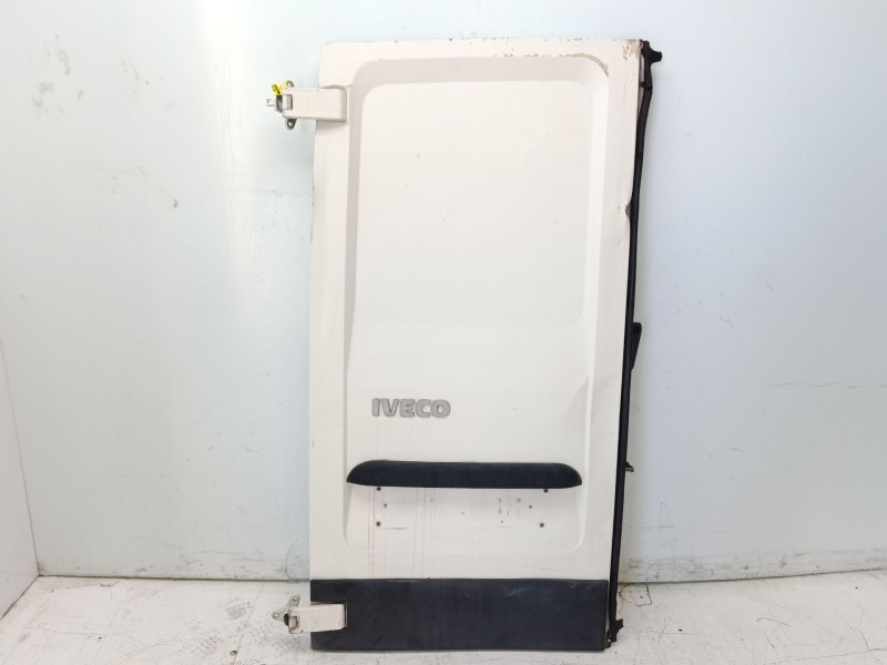 Recambio de porton trasero izquierdo para iveco daily iv caja/chasis 35c14, 35s14, 35s14 /p referencia OEM IAM 500334983  