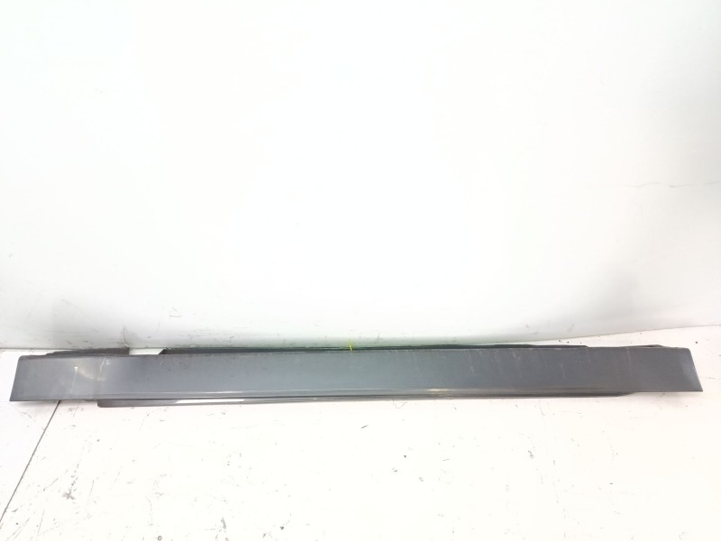 Recambio de faldon lateral para bmw 7 (e65, e66, e67) 730 d referencia OEM IAM 51717033130  