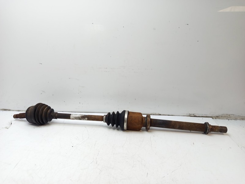 Recambio de transmision delantera derecha para dacia logan mcv 1.5 dci diesel cat referencia OEM IAM 8200618111  