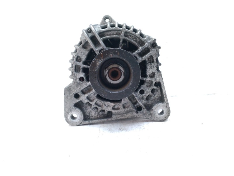Recambio de alternador para renault twingo 1.2 referencia OEM IAM 8200660037  