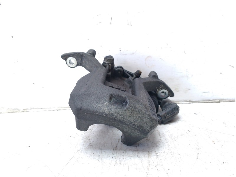 Recambio de pinza freno trasera derecha para lexus ux (za10) 250h referencia OEM IAM 4783033270  