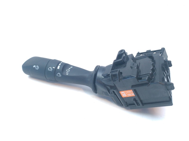 Recambio de mando limpia para toyota hilux (kun) cabina doble vx 4x4 referencia OEM IAM 8465206260  