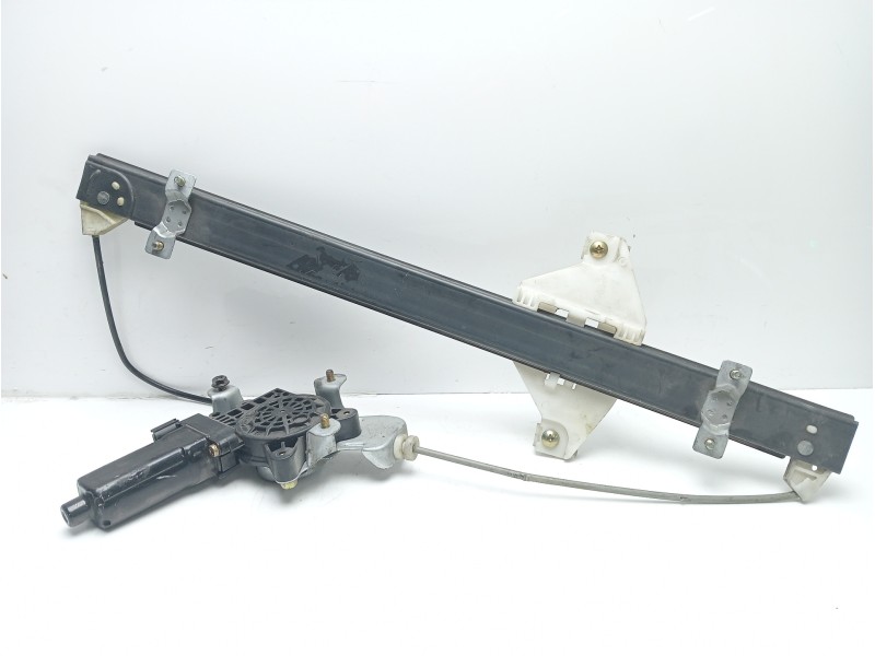 Recambio de elevalunas trasero izquierdo para ssangyong rodius xdi premium referencia OEM IAM 8810021002  