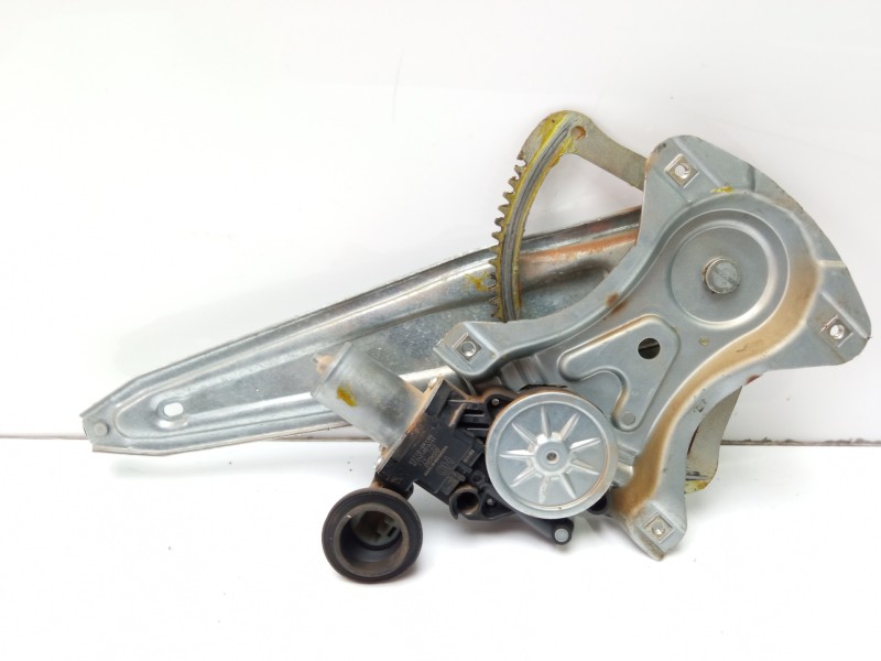 Recambio de elevalunas trasero izquierdo para toyota hilux (kun) 2.5 turbodiesel referencia OEM IAM 698040K120 857100K180 