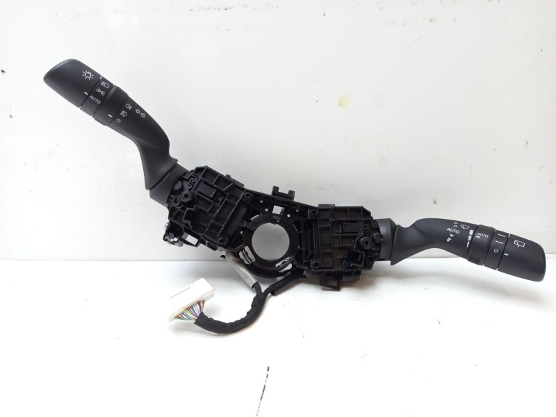 Recambio de mando luces para toyota yaris (_p21_, _pa1_, _ph1_) 1.5 hybrid (mxph10) referencia OEM IAM 8431902010  