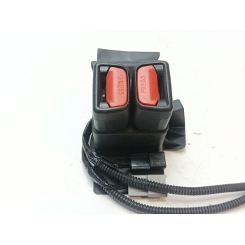 ENGANCHE CINTURON TRASERO CENTRAL 7348042070C0 81117