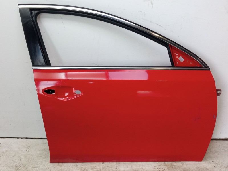 Recambio de puerta delantera derecha para kia ceed sportswagon referencia OEM IAM 76004J7000  