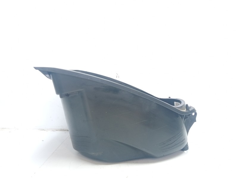 Recambio de moldura para honda sh 125i referencia OEM IAM 81250K01900 SH125DE 