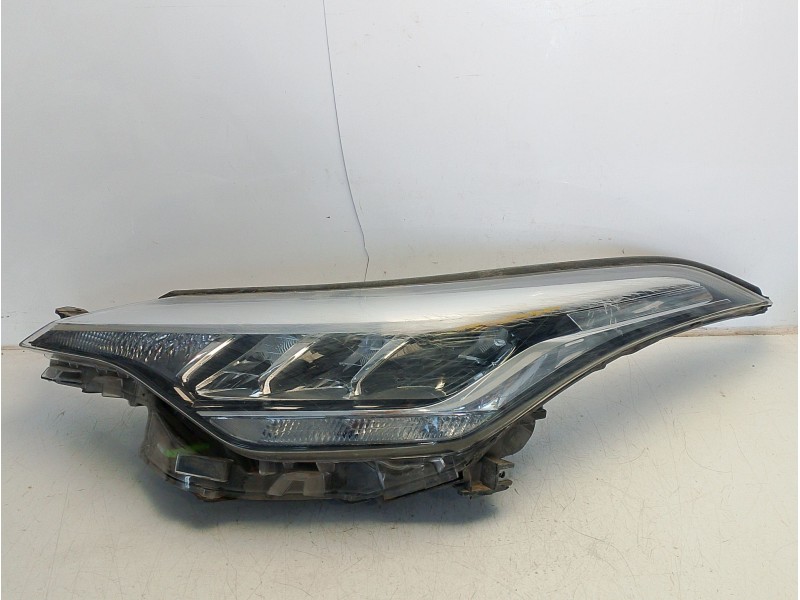 Recambio de faro izquierdo para toyota c-hr referencia OEM IAM 81170F4180  